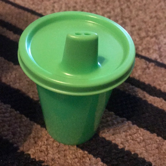 Tupperware 💖💚cup - Picture 3 of 4